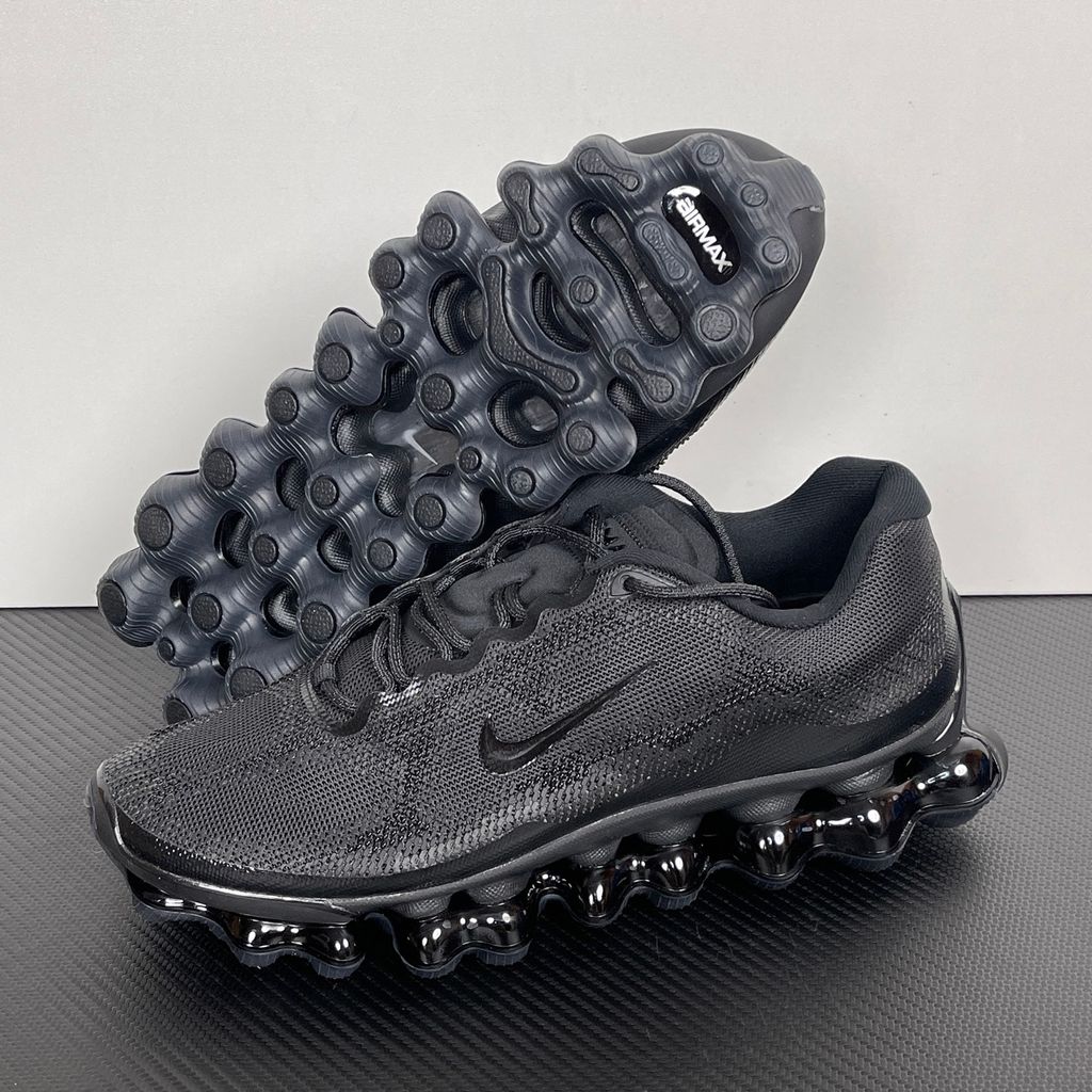 nike-air-liquid-max-triple-black-futuristic-techwear-sneaker-iq7634-003.jpg