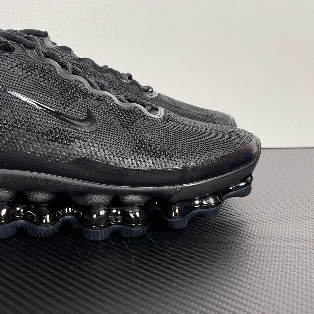 nike-air-liquid-max-triple-black-fluid-synthetic-overlays-engineered-mesh-upper.jpg