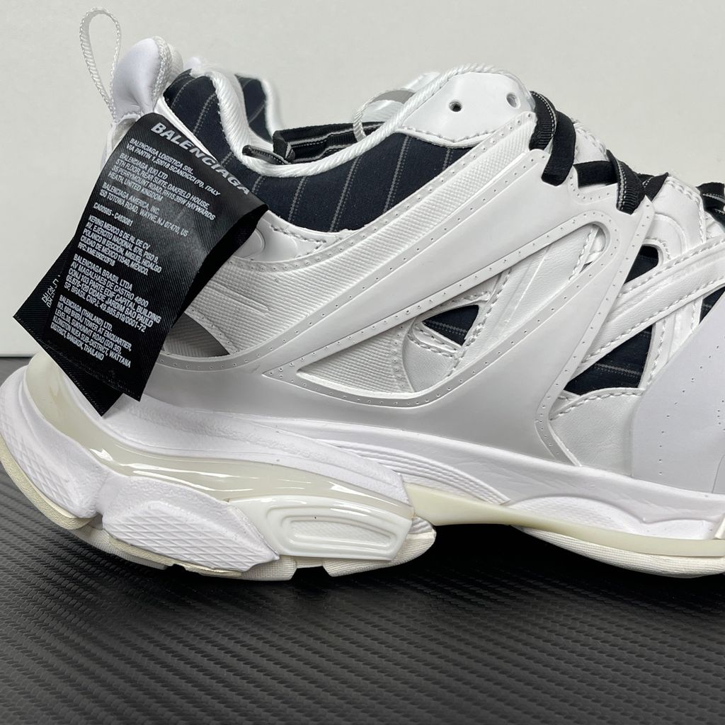 balenciaga-track-3-0-white-black-complex-multi-panel-caged-upper.jpg