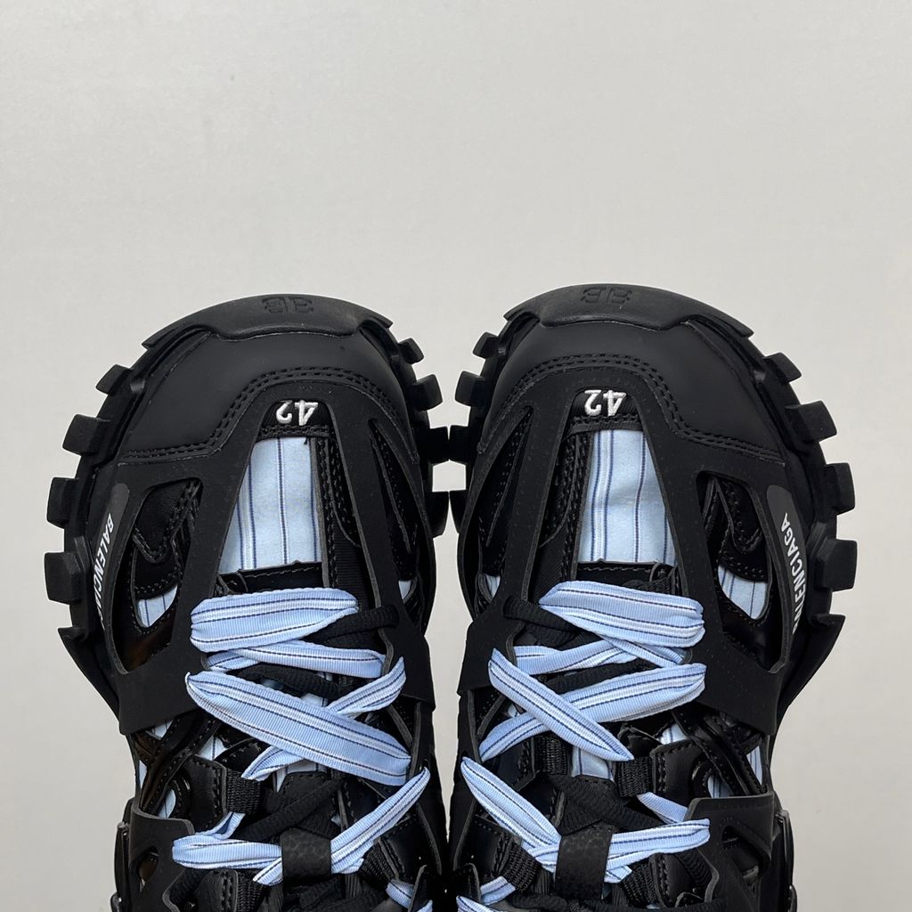 balenciaga-track-3-0-black-light-blue-striped-fabric-complex-caged-upper.jpg