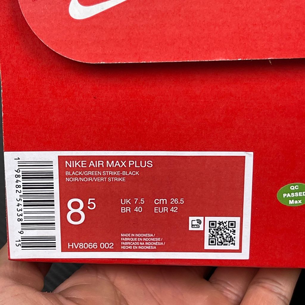 nike-air-max-plus-og-tuned-air-cushioning-midsole-and-rubber-outsole.jpg