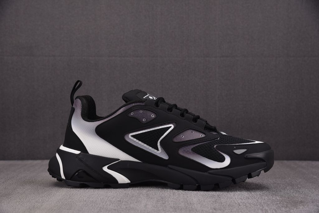 louis-vuitton-runner-tatic-black-white-luxury-tech-runner-sneaker-1acg7x.jpeg