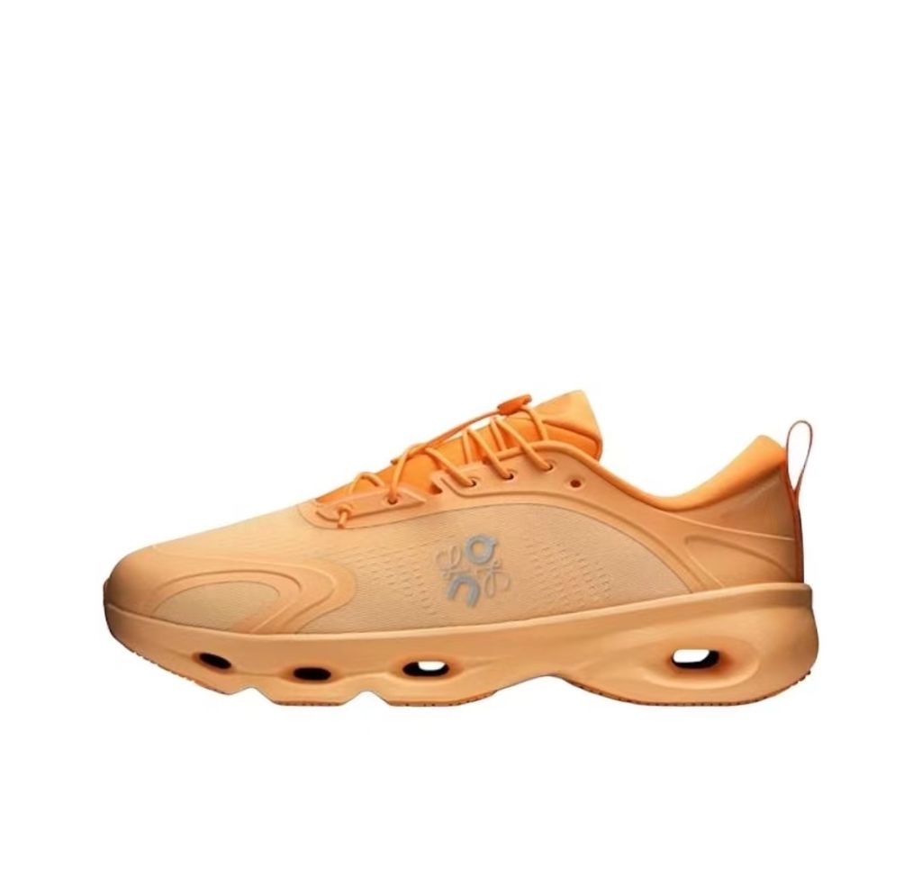 on-running-loewe-cloudsolo-loewe-orange-luxury-lifestyle-sneaker-3mf30660663.pic