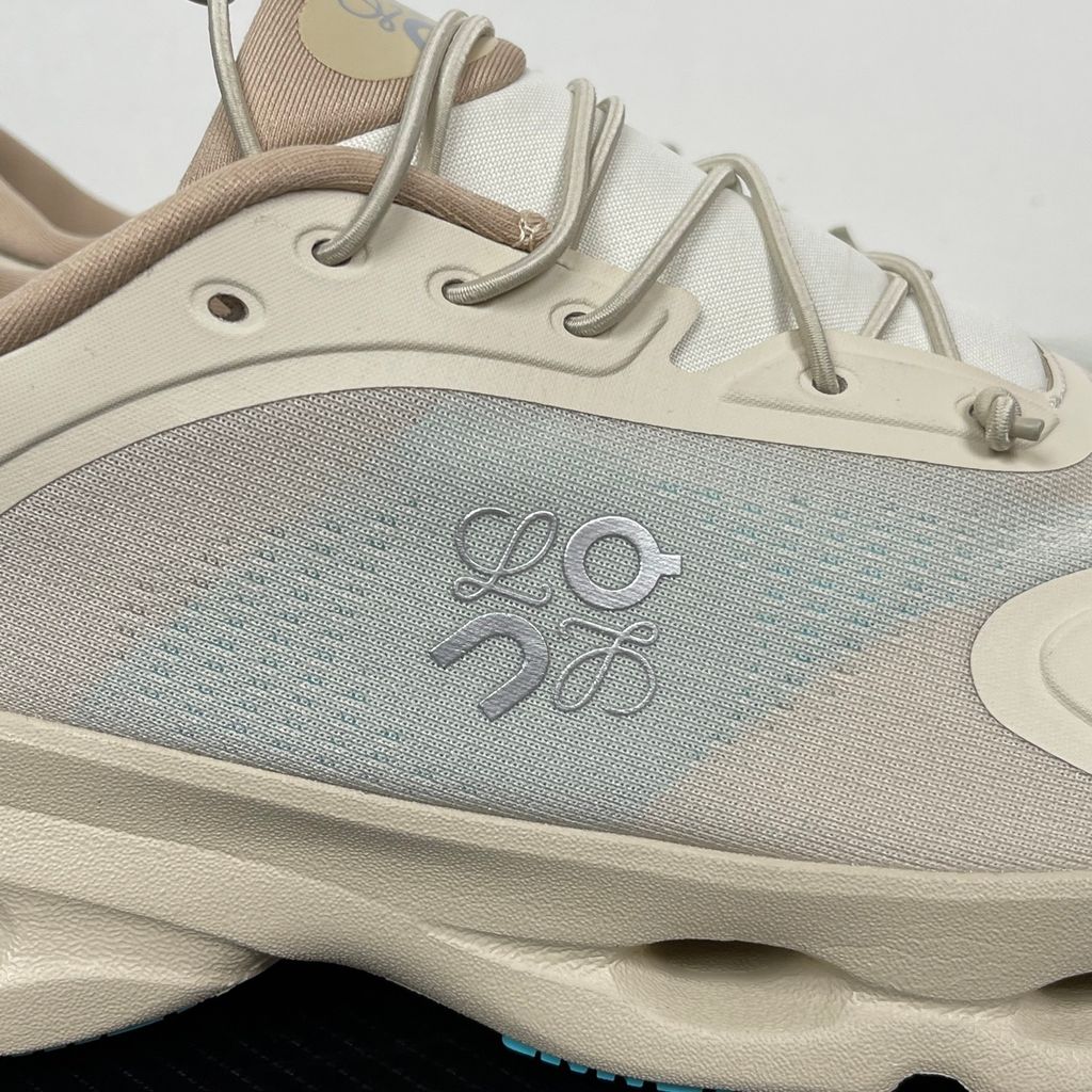 on-loewe-cloudsolo-sand-turquoise-semi-transparent-mesh-tpu-overlays.jpg