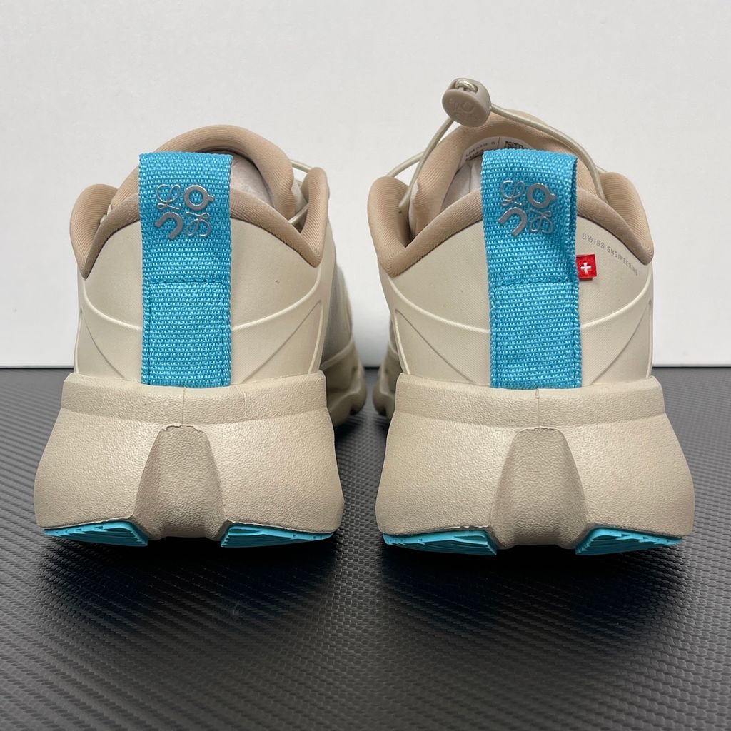 on-running-loewe-cloudsolo-sand-turquoise-luxury-lifestyle-sneaker-3mf30664606.jpg