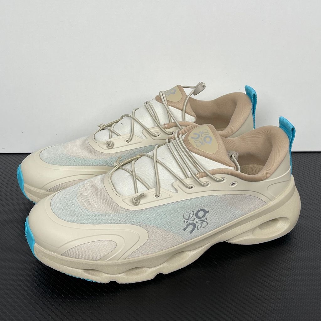 on-running-loewe-cloudsolo-sand-turquoise-luxury-lifestyle-sneaker-3mf30664606.jpg