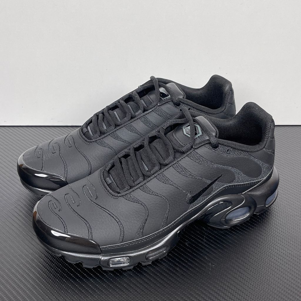 nike-air-max-plus-triple-black-leather-premium-stealth-sneaker-aj2029-001.jpg