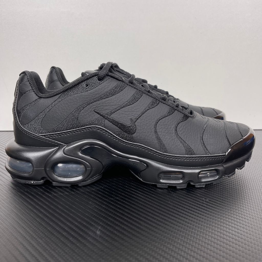 nike-air-max-plus-triple-black-leather-premium-stealth-sneaker-aj2029-001.jpg