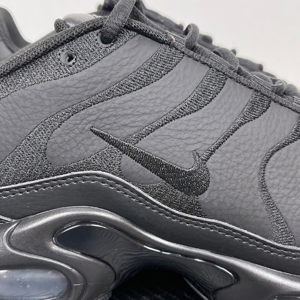 nike-air-max-plus-triple-black-leather-wavy-lines-premium-upper.jpg