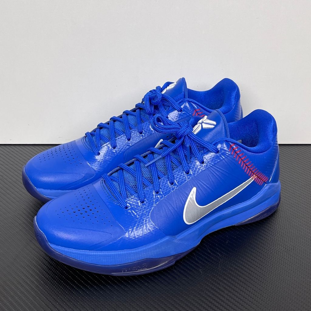 nike-zoom-kobe-5-protro-dodgers-basketball-sneaker-io6256-400.jpg