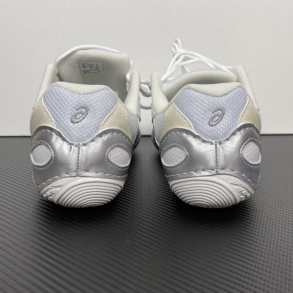 asics-hypersync-white-pure-silver-air-mesh-synthetic-leather-overlays.jpg