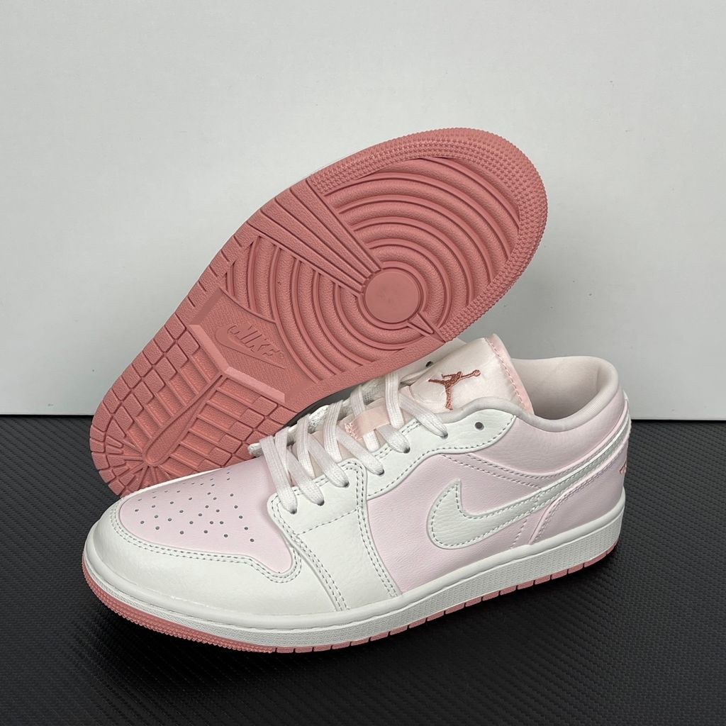 air-jordan-1-low-se-sail-pink-lifestyle-sneaker-ih0823-611.jpg