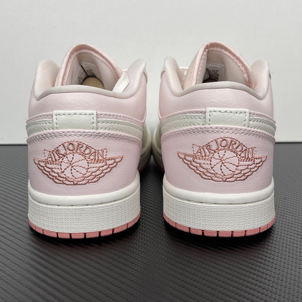 air-jordan-1-low-se-sail-pink-lifestyle-sneaker-ih0823-611.jpg