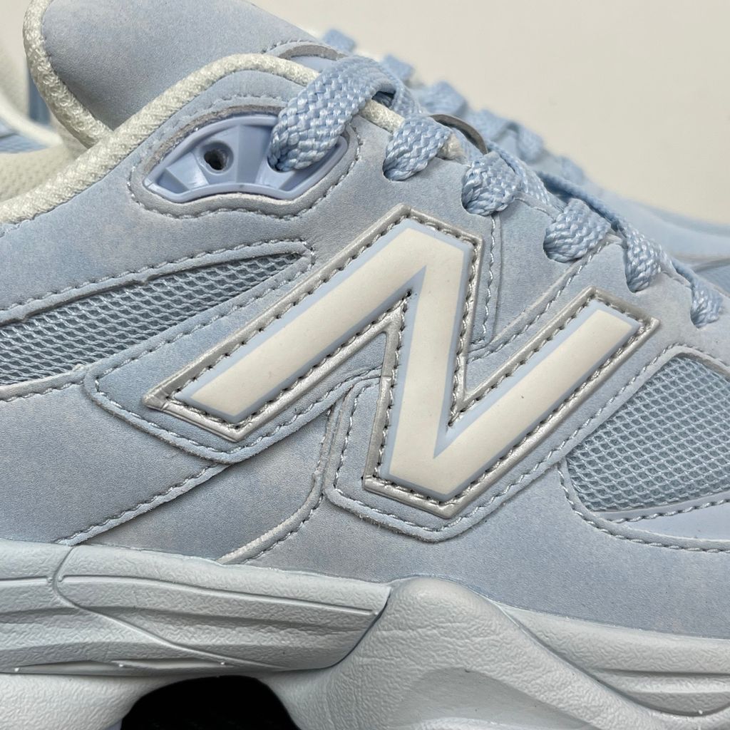 new-balance-9060-sea-salt-oxford-blue-lifestyle-sneaker-u90607km.jpg