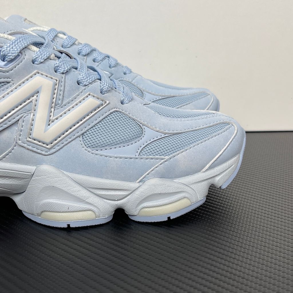 new-balance-9060-sea-salt-oxford-blue-lifestyle-sneaker-u90607km.jpg