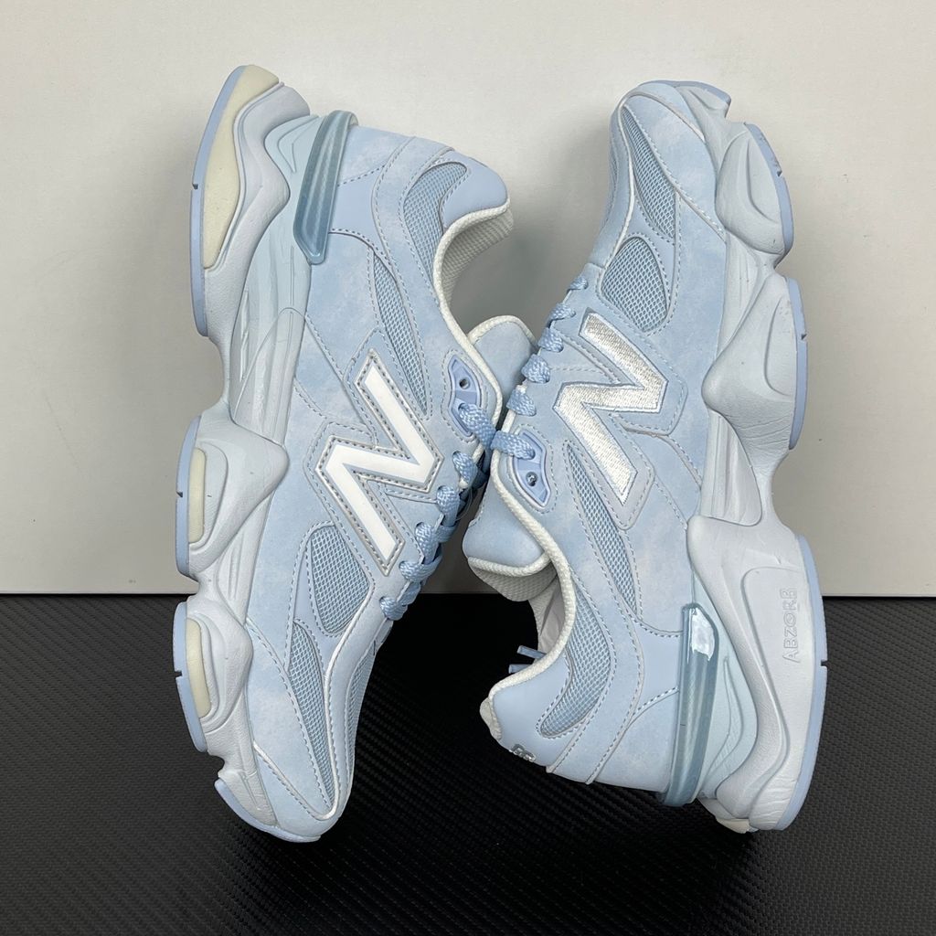 new-balance-9060-sea-salt-oxford-blue-lifestyle-sneaker-u90607km.jpg