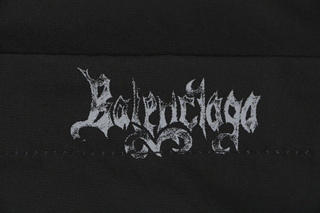 balenciaga-deconstructed-gothic-sketch-logo-black-short-sleeve-shirt-front-back