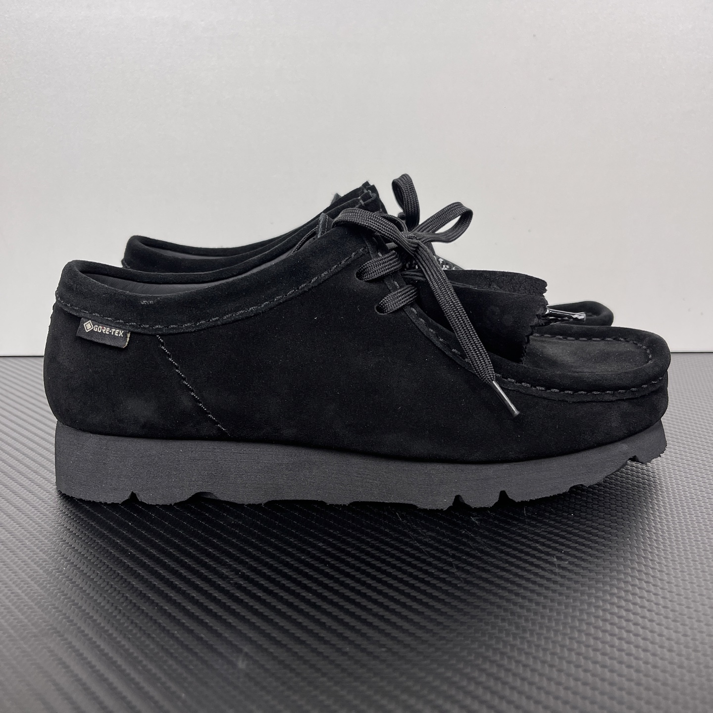 Clarks Originals Wallabee GTX Black Suede | Waterproof Gore-Tex