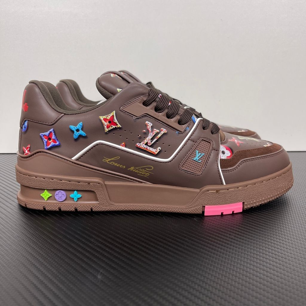 louis-vuitton-lv-trainer-donut-coffee-brown-3d-monogram-1ajwfn.jpg