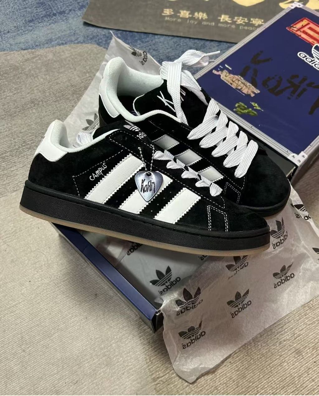 adidas-campus-00s-korn-core-black-skate-sneaker-ig0792.pic