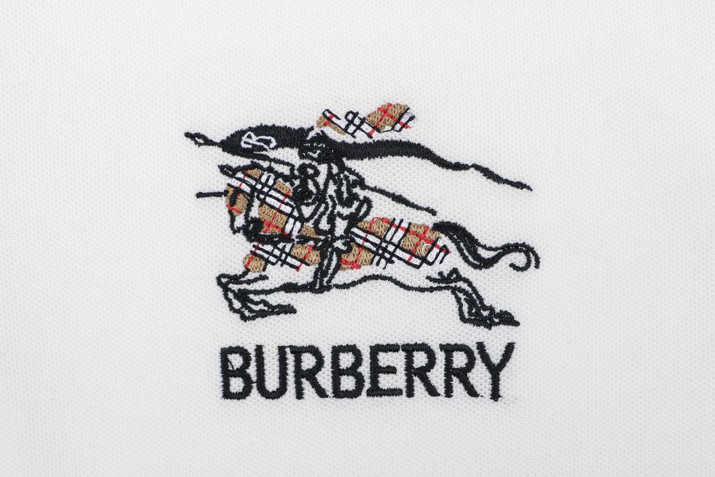 bbr-chain-check-equestrian-knight-pattern-polo-detail