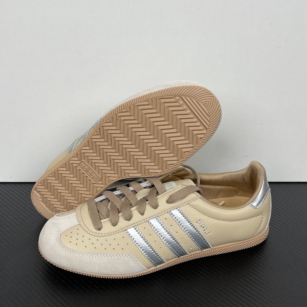 adidas-originals-changle-beige-silver-metallic-sneaker-kj3961.jpg