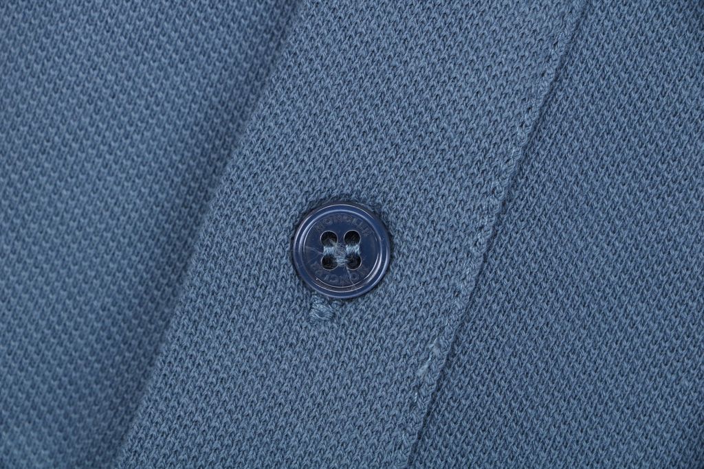 mk-tricolor-m-small-logo-embroidery-polo-detail