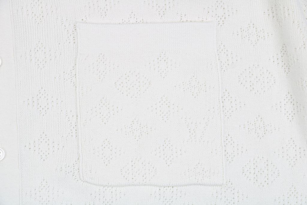1v-monogram-hollow-jacquard-logo-pattern-stoll-knit-detail