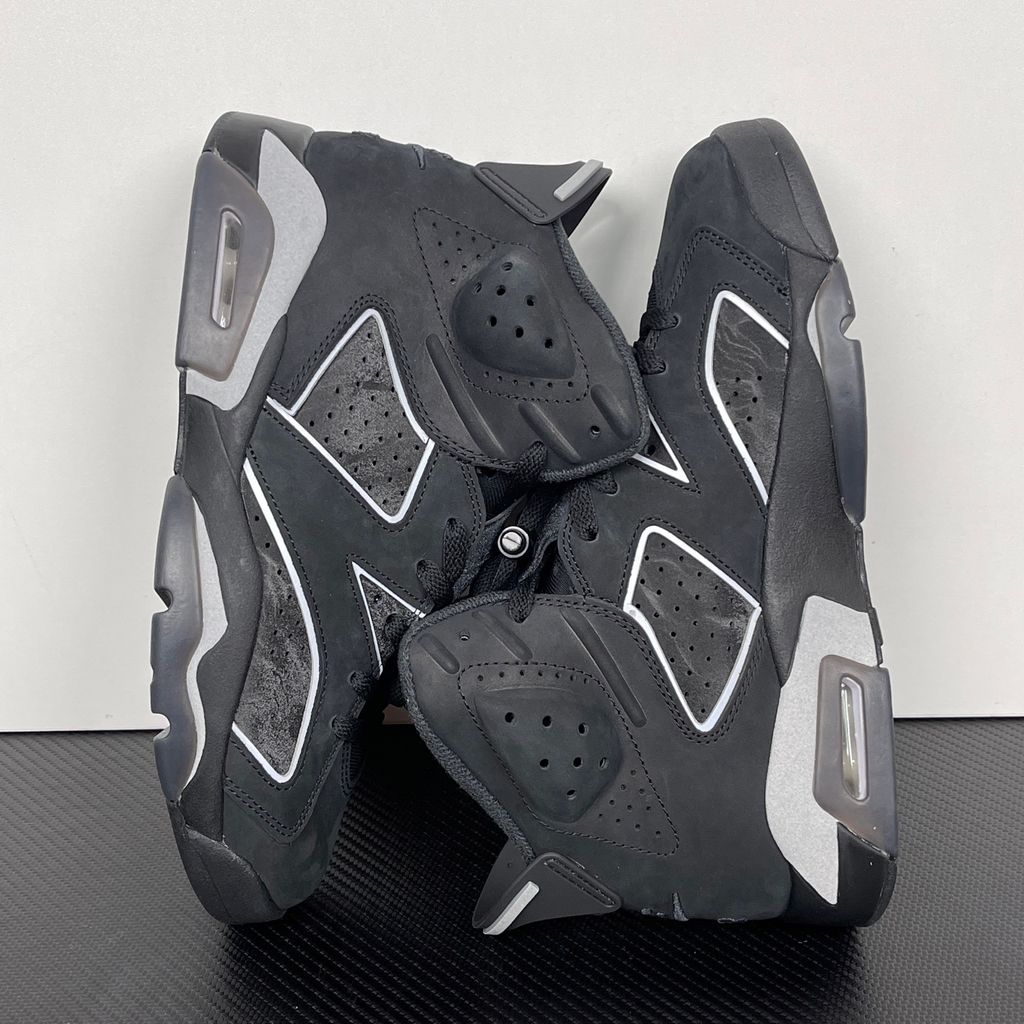 nike-air-jordan-6-retro-cap-and-gown-triple-black-ir2266-010.jpg