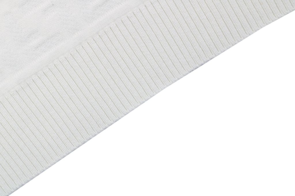 fd-ff-letter-jacquard-pattern-hand-sewn-label-detail