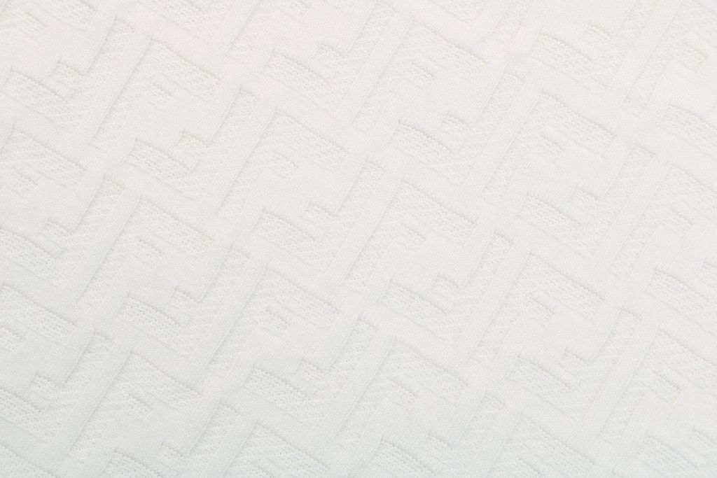 fd-ff-letter-jacquard-pattern-hand-sewn-label-detail