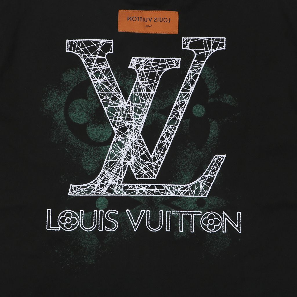 1v-green-spray-monogram-imported-machine-embroidery-detail