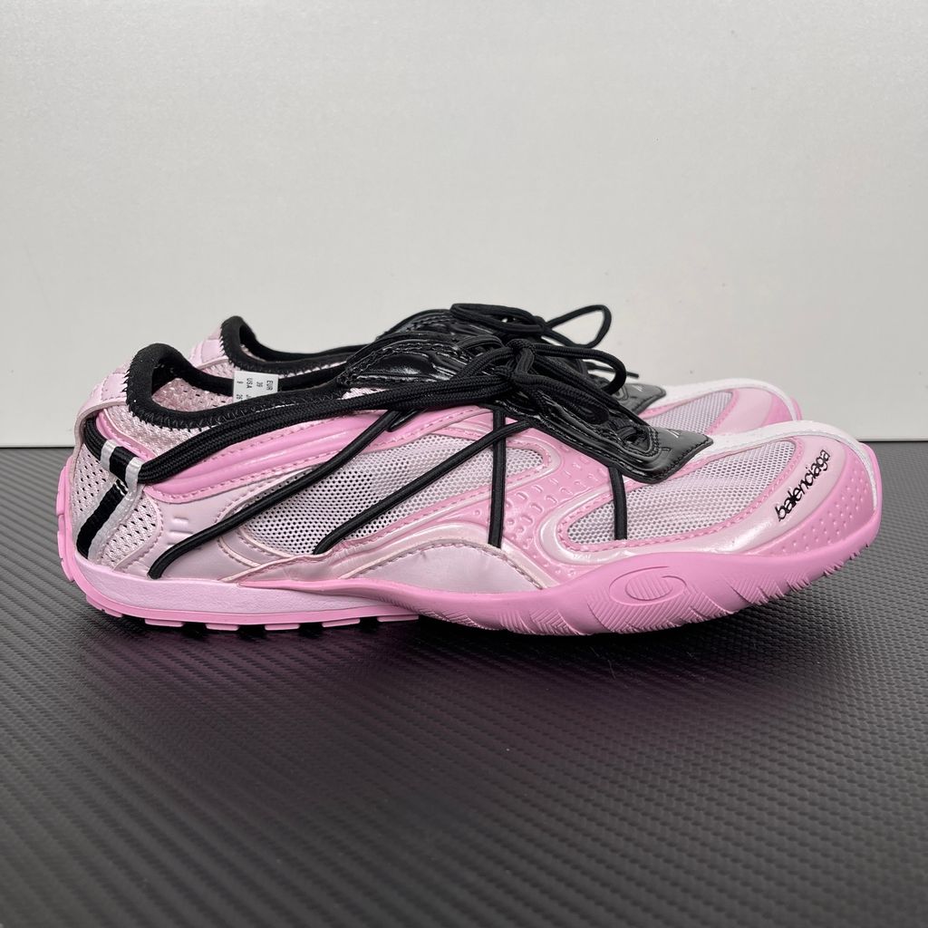 balenciaga-radar-slip-on-pink-black-luxury-sneaker-865868wstbl5010.jpg