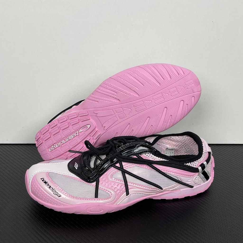 balenciaga-radar-slip-on-pink-black-luxury-sneaker-865868wstbl5010.jpg