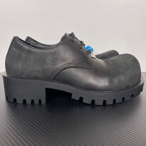 balenciaga-steroid-charm-derby-distressed-black-chunky-shoe-8139384424.jpg