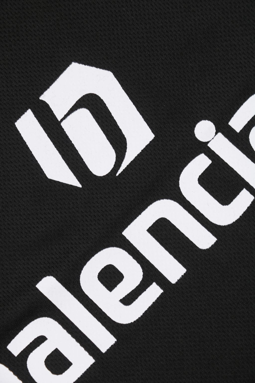 balenciaga-75d-poly-spandex-mesh-jersey-150g-lightweight-fabric-detail