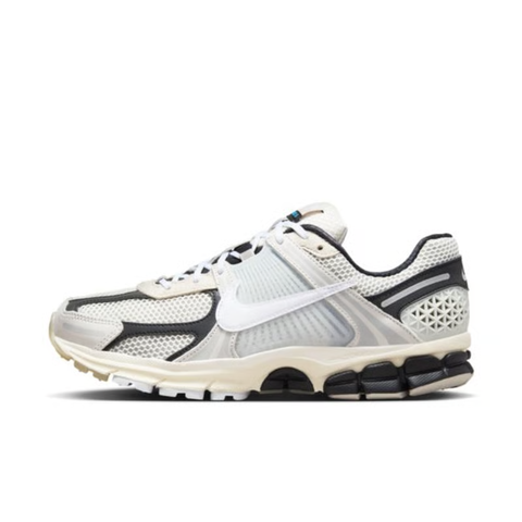 nike-zoom-vomero-5-supersonic-light-bone-black-lifestyle-sneaker-fn7649-110.pic
