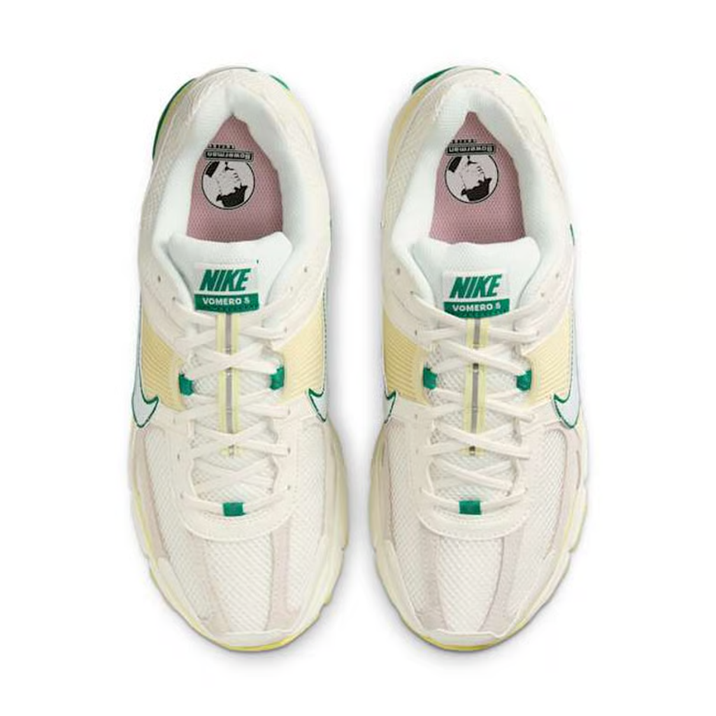 nike-zoom-vomero-5-alabaster-malachite-lifestyle-sneaker-fn8361-100.pic
