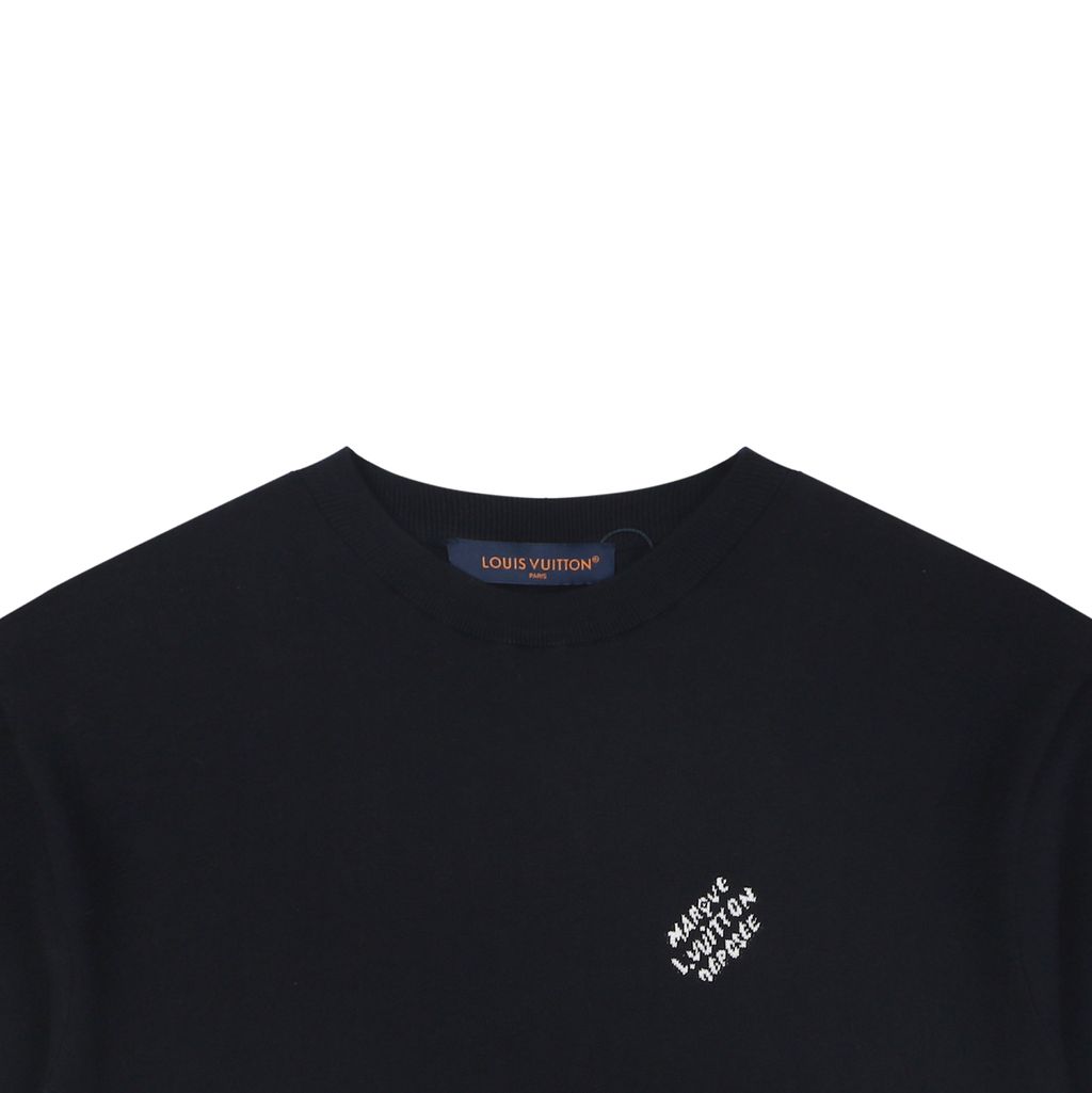 louis-vuitton-arm-letter-jacquard-striped-ribbed-collar-detail