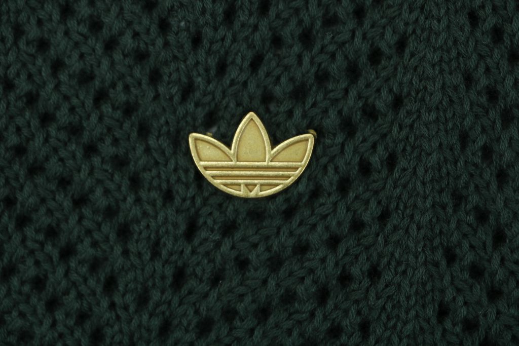 adidas-stoll-computer-knit-gradient-mesh-structure-fabric-detail