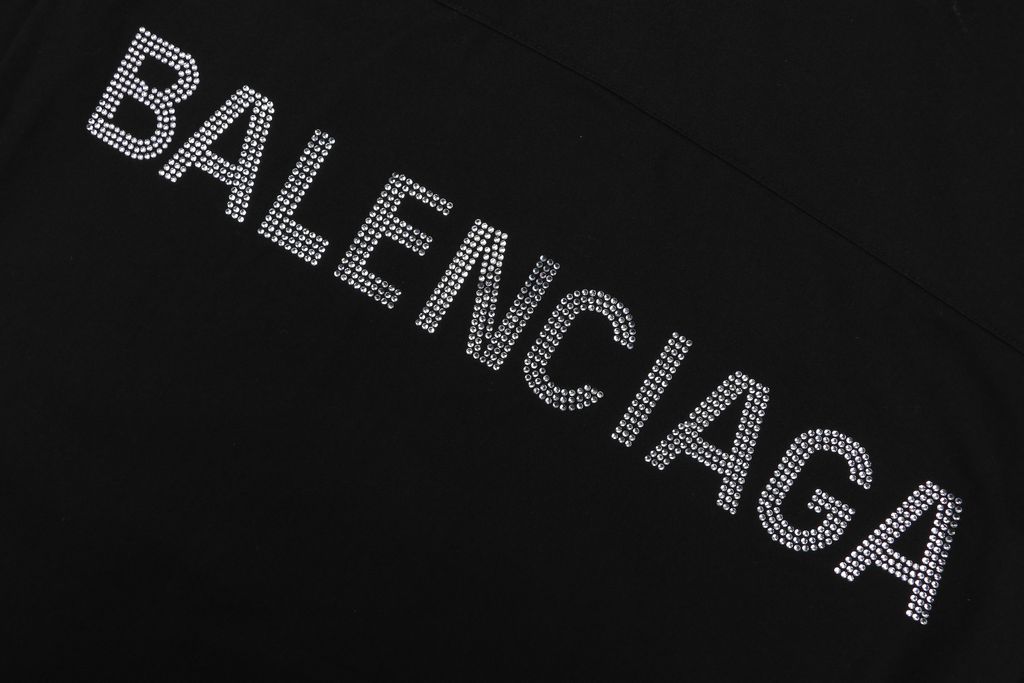 balenciaga-back-letter-hotfix-rhinestone-bling-detail-shirt