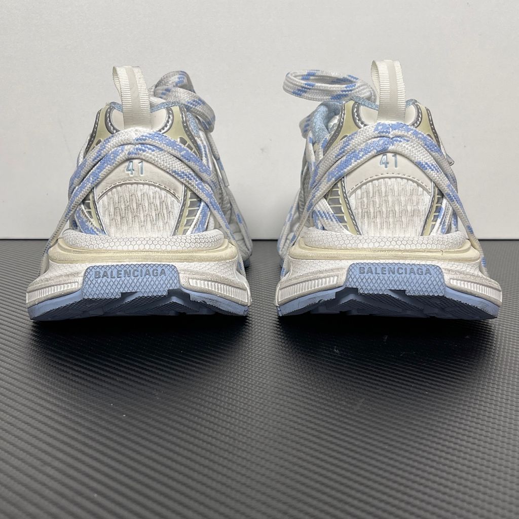 balenciaga-3xl-extreme-laces-white-light-blue-distressed-chunky-runner-profile.jpg