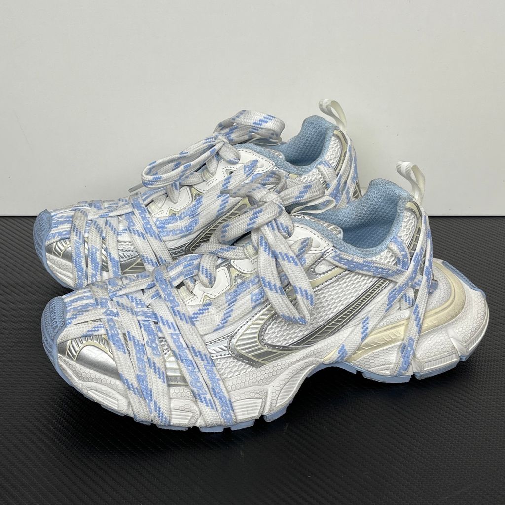 balenciaga-3xl-extreme-laces-white-light-blue-distressed-chunky-runner-profile.jpg