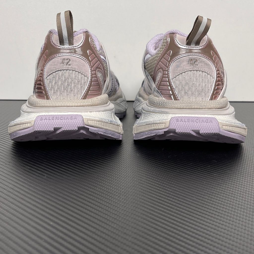 balenciaga-3xl-extreme-laces-b-grey-purple-metallic-distressed-chunky-runner-profile.jpg