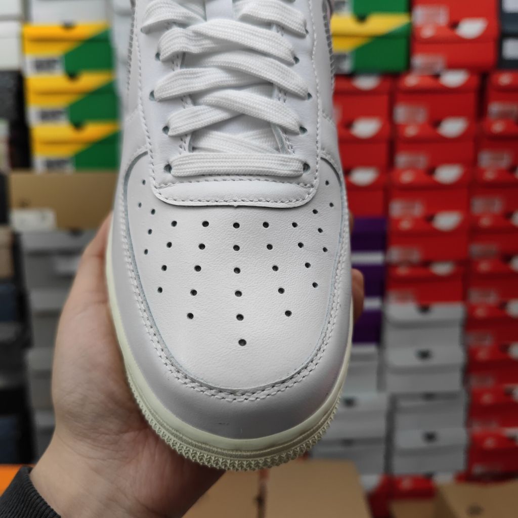 nike-air-force-1-low-off-white-complexcon-ao4297-100-profile.jpg