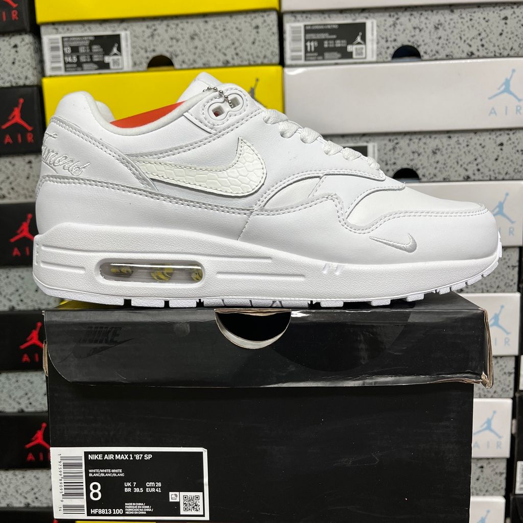nike-air-max-1-87-sp-supreme-triple-white-profile-hf8813-100.jpg