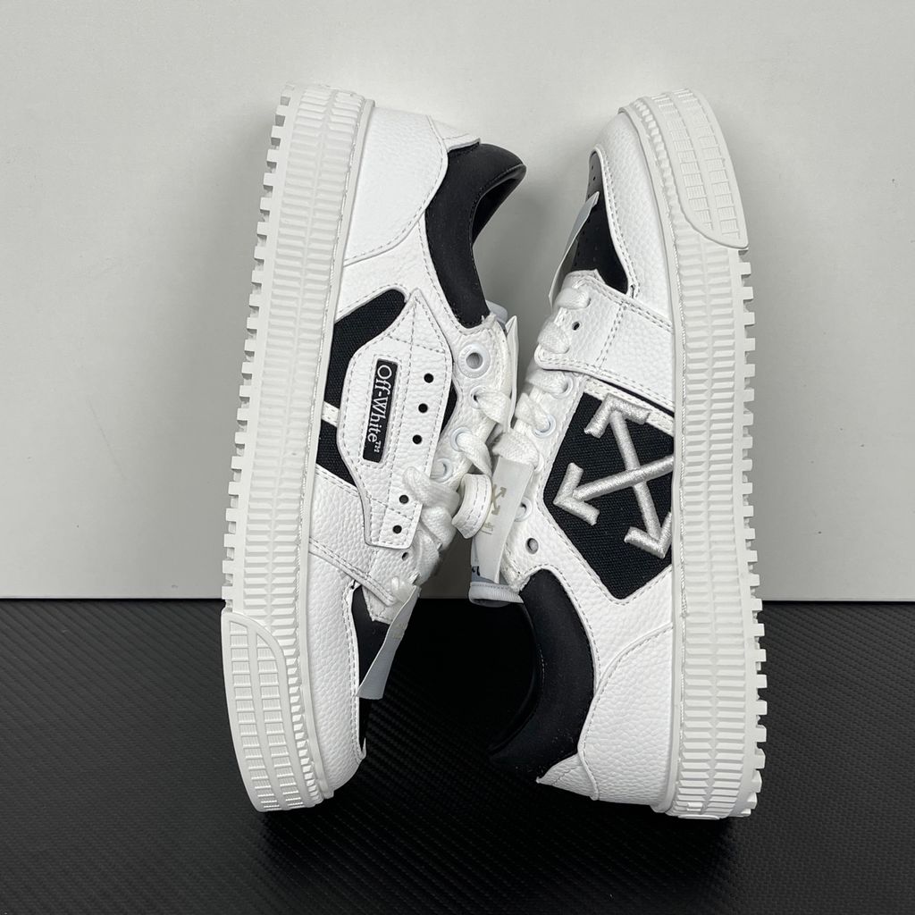 off-white-3-0-court-low-top-white-black-premium-calf-leather-profile.jpg