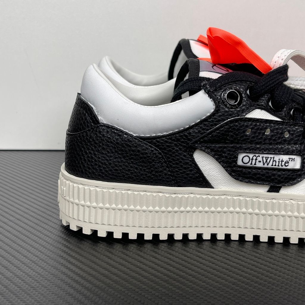 off-white-3-0-court-low-top-black-white-tumbled-calf-leather-orange-tags-profile.jpg