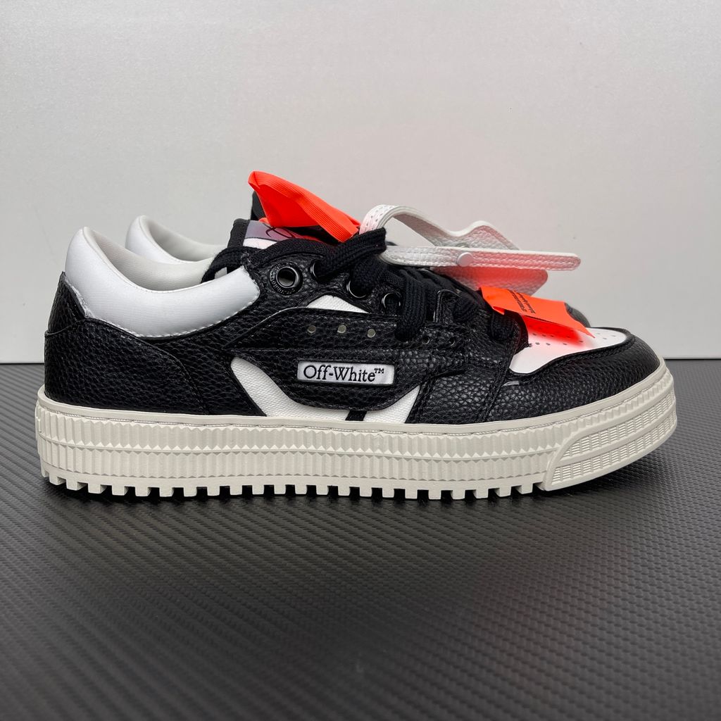 off-white-3-0-court-low-top-black-white-tumbled-calf-leather-orange-tags-profile.jpg