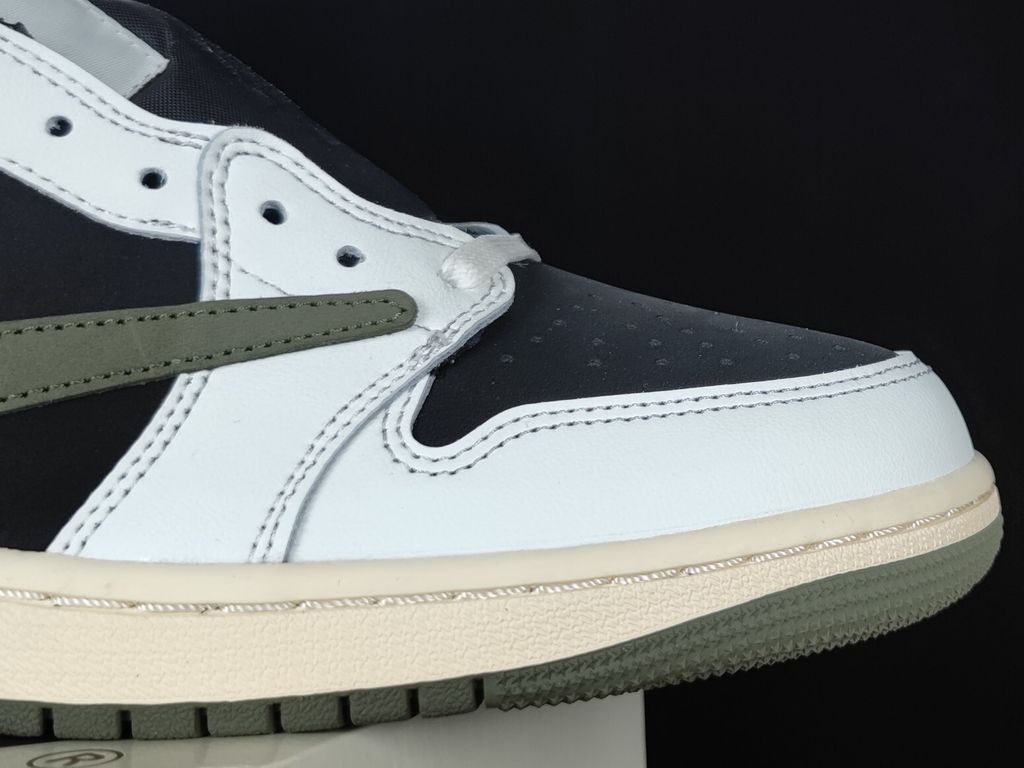 travis-scott-air-jordan-1-low-og-olive-womens-dz4137-106-sneaker.jpg